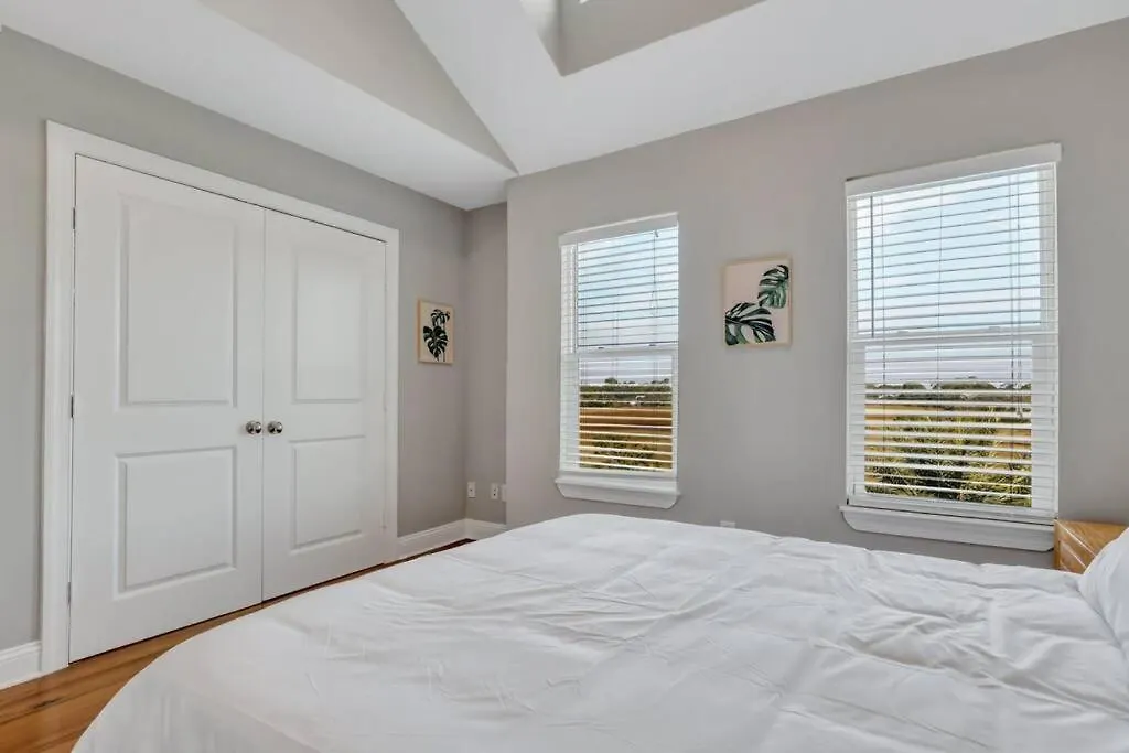 Apartment Luxury 5br W Heated Pool Unbeatable Views *