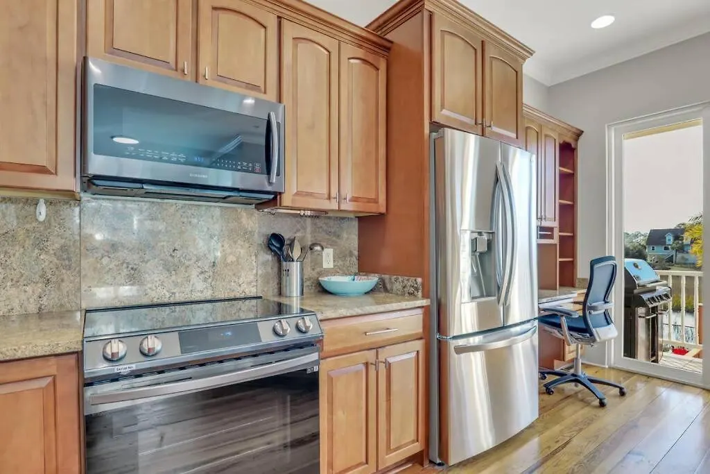 Luxury 5br W Heated Pool Unbeatable Views *