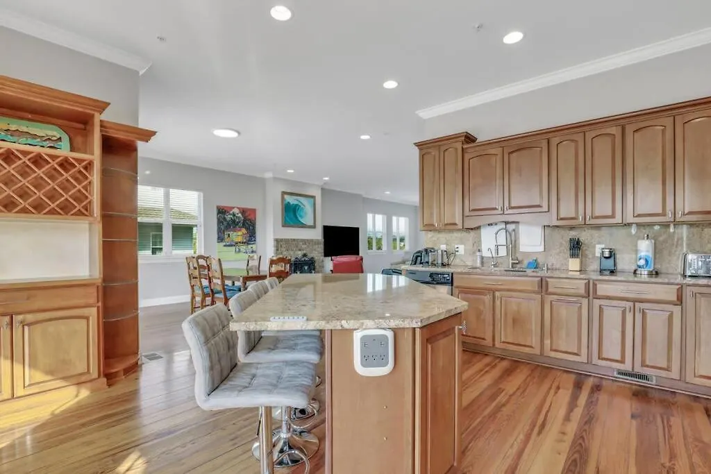 Luxury 5br W Heated Pool Unbeatable Views *