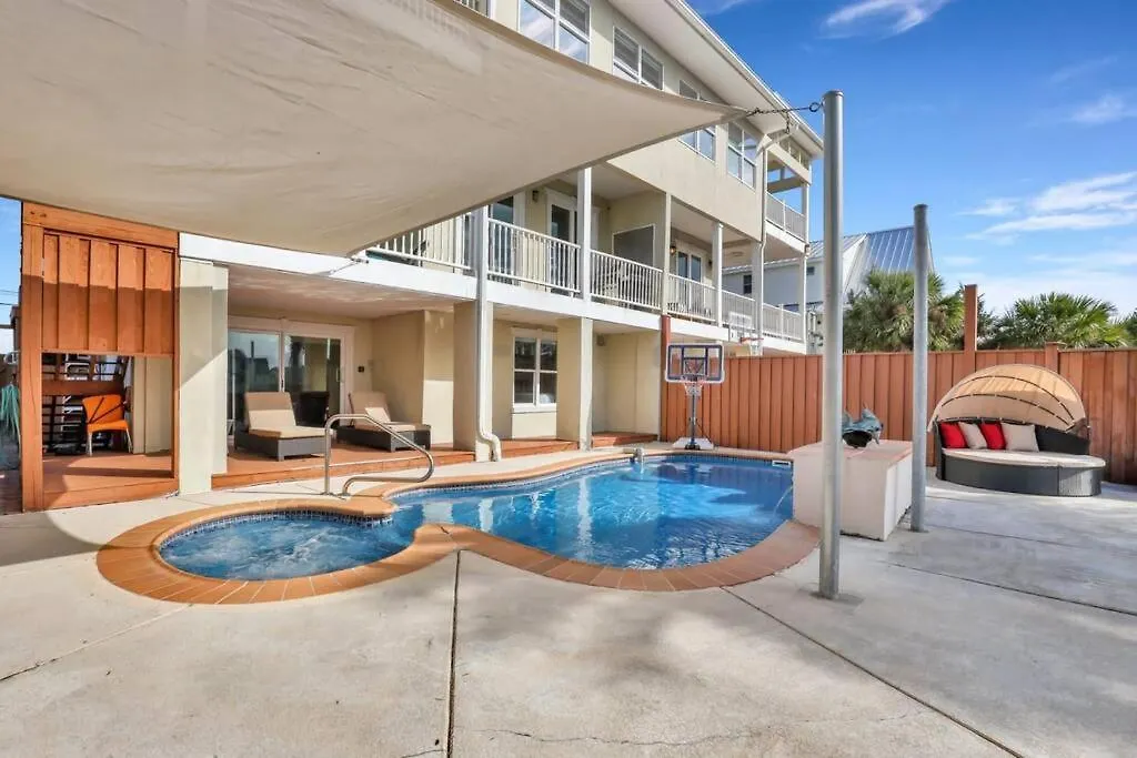Luxury 5br W Heated Pool Unbeatable Views