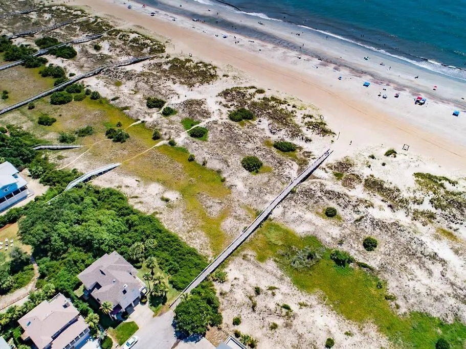 Apartment Splash Upper Unit. Heated Pool Walk To Beach!