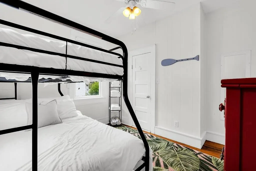 Splash Upper Unit. Heated Pool Walk To Beach! Apartment *