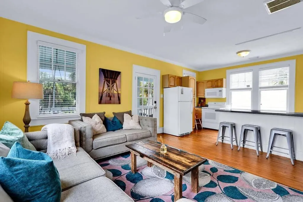 Splash Upper Unit. Heated Pool Walk To Beach! Tybee Island