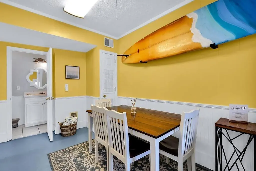 Splash Lower Unit: Heated Pool & Walk To Beach *