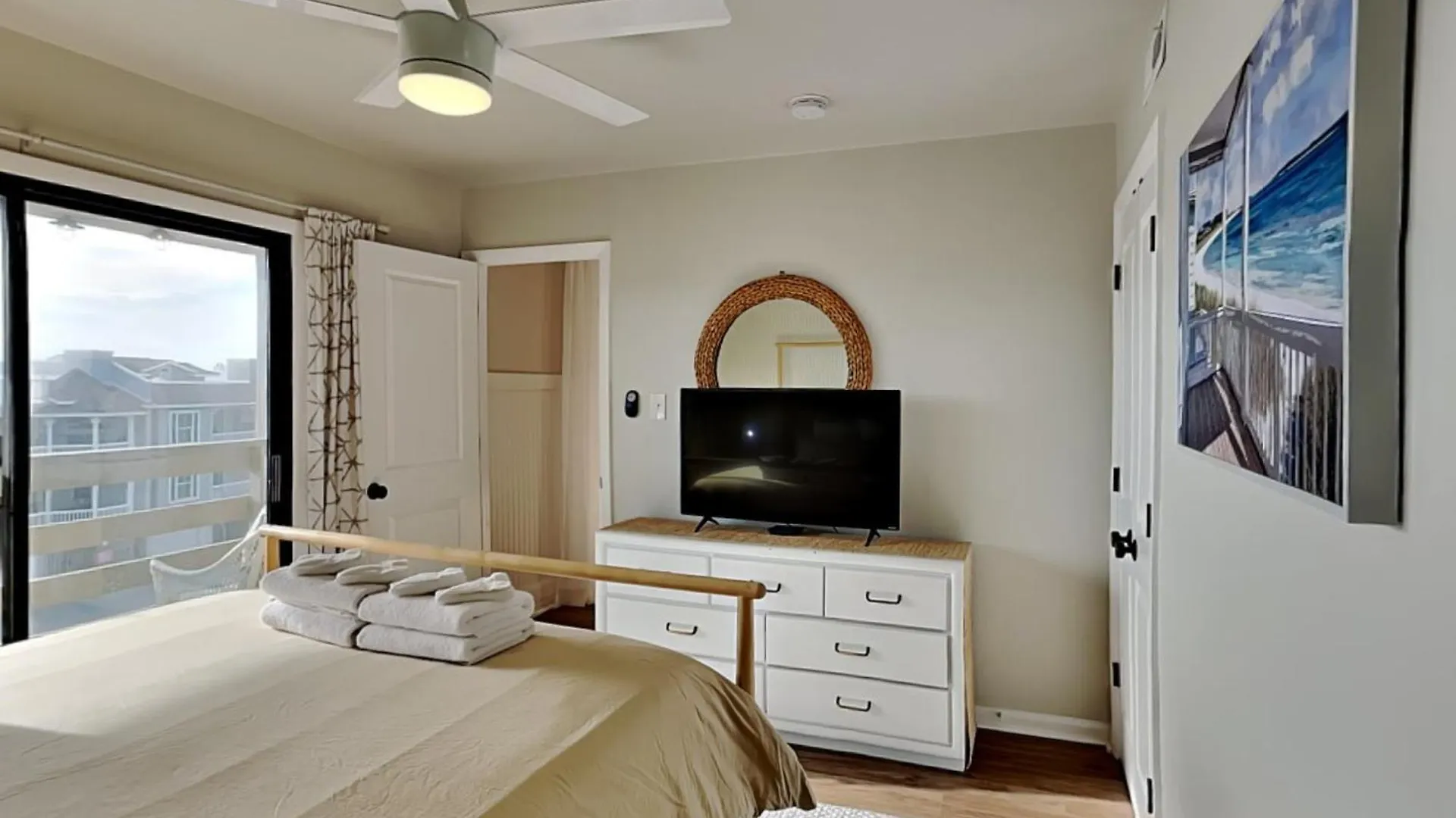 Apartment Lighthouse Point 7c