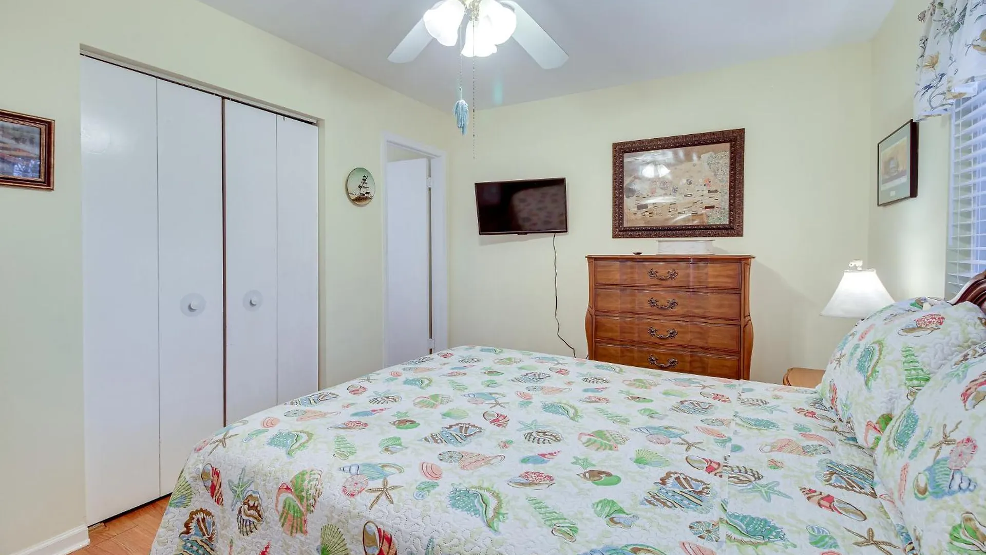 Holiday home Beach House With Deck And Game Tybee Island