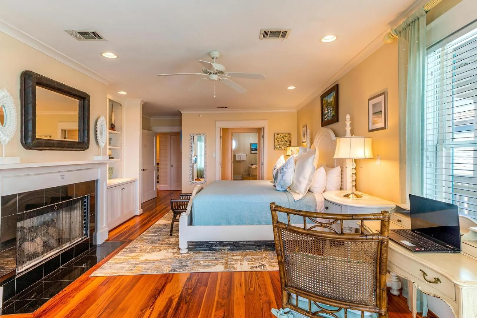 Mansion On The Hill Holiday home Tybee Island