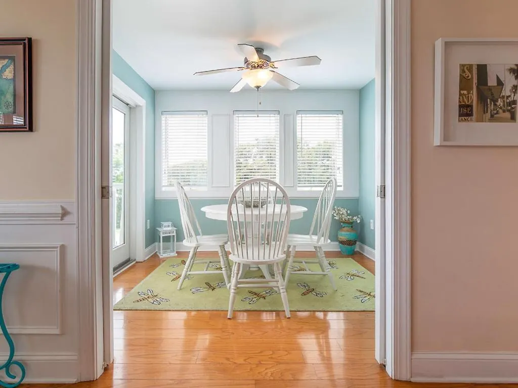 Apartment Captains Watch 9 Tybee Island