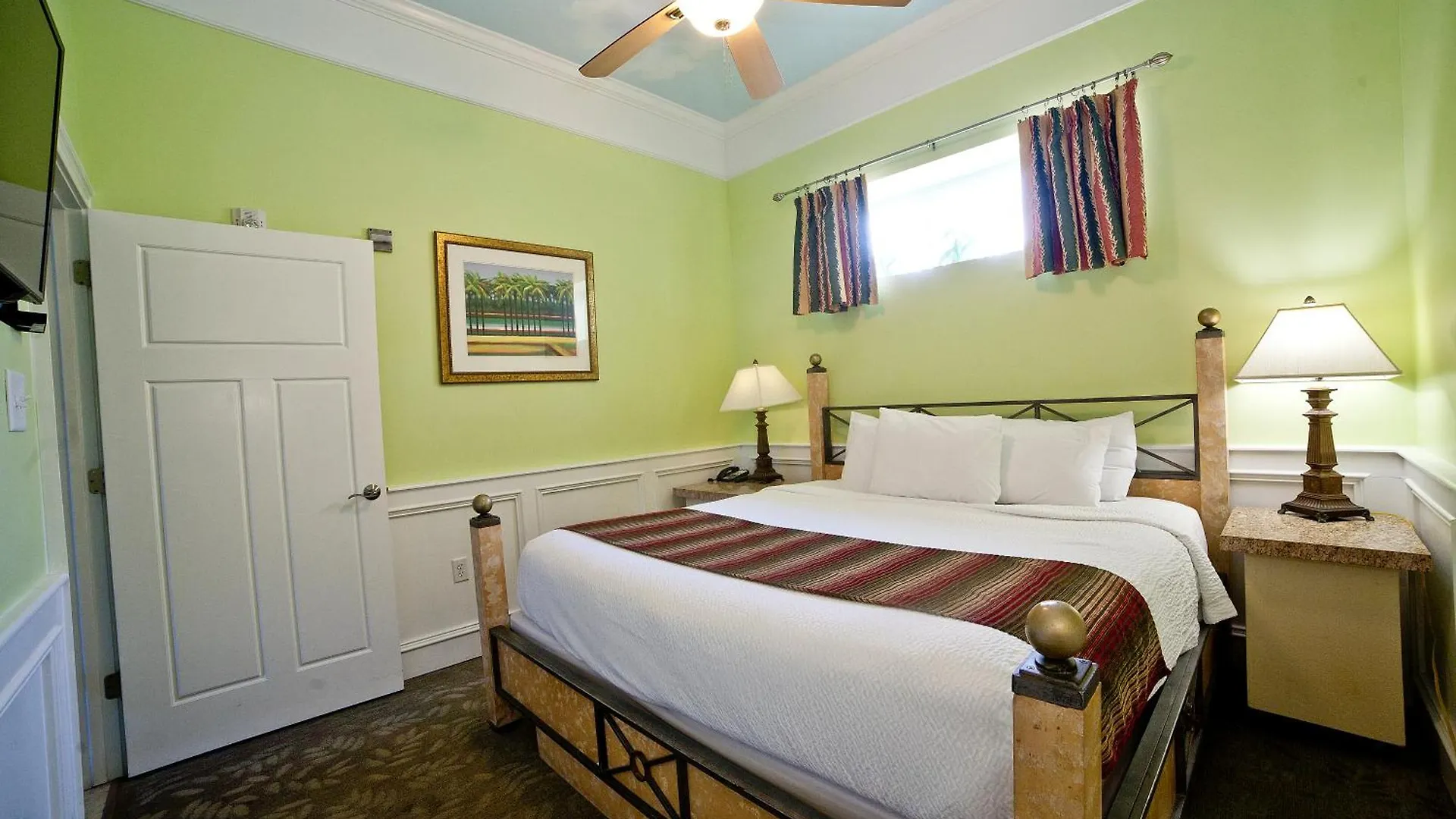 Desoto Gardens Hotel Tybee Island