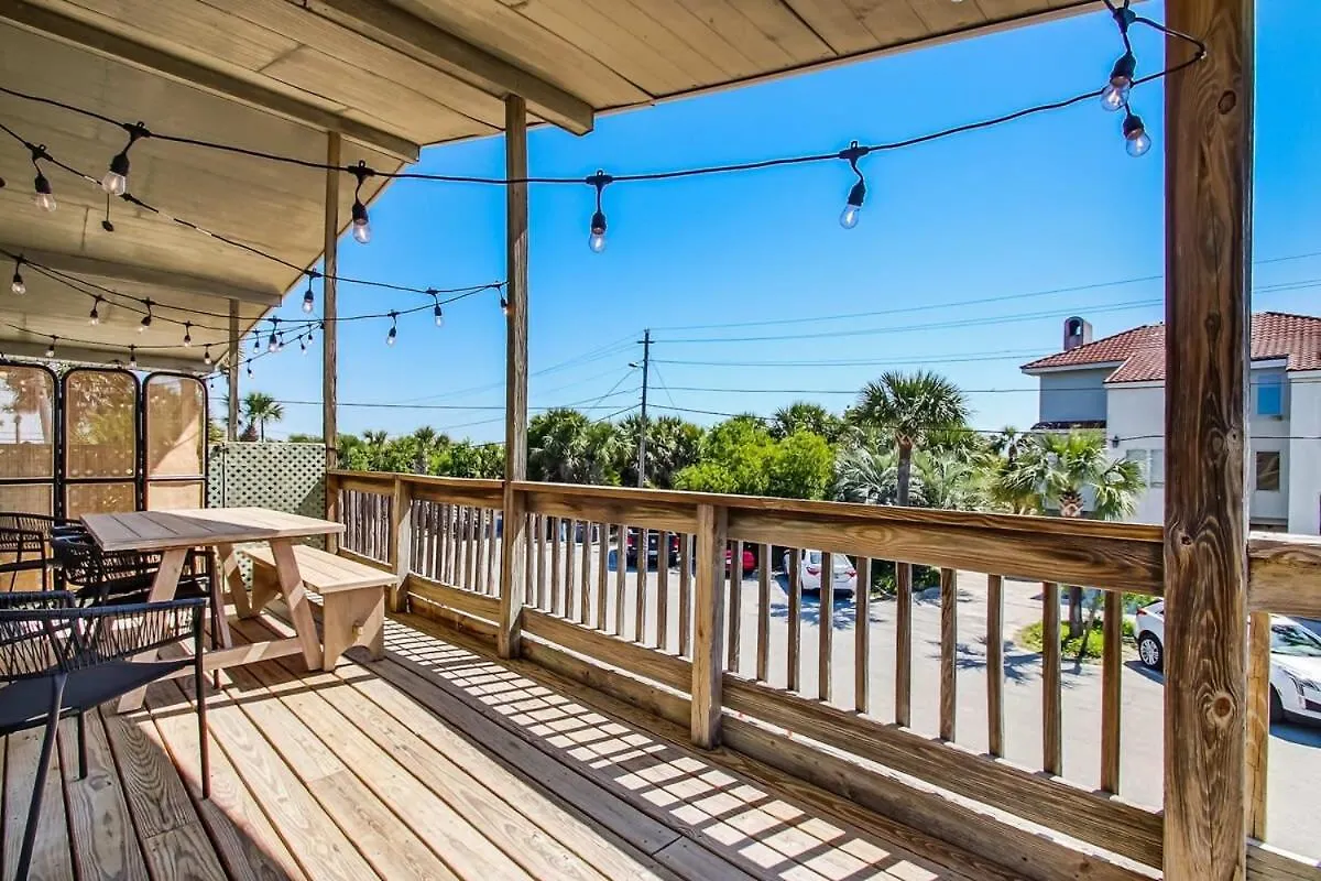 Holiday home Vacation Walk To Dining&shopping-2 Units