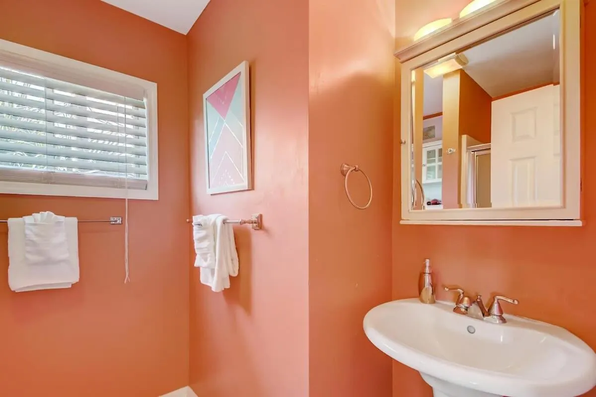Vacation Walk To Dining&shopping-2 Units Holiday home Tybee Island
