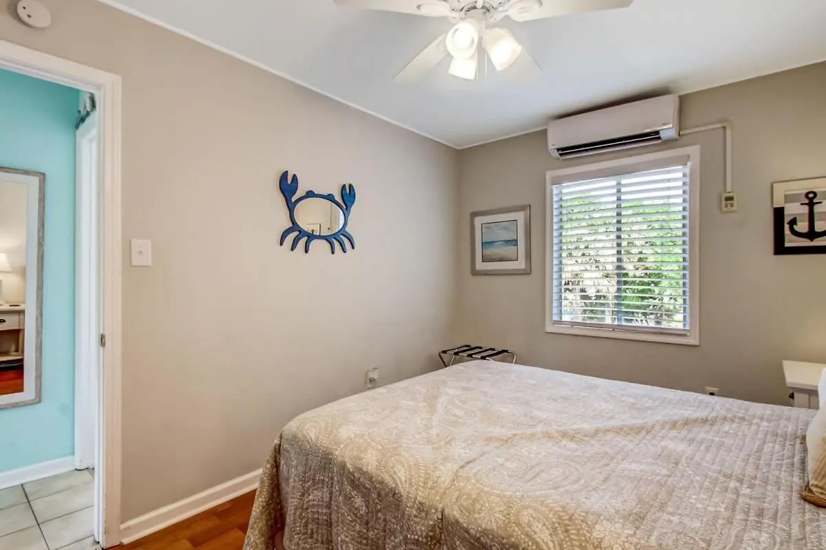 Vacation Walk To Dining&shopping-2 Units *