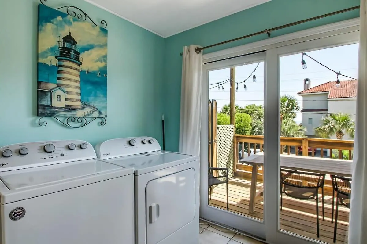 Vacation Walk To Dining&shopping-2 Units Holiday home *