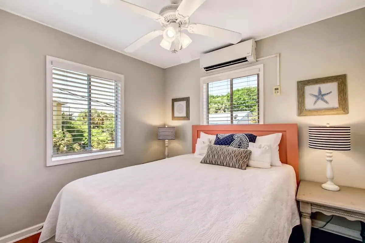 Holiday home Vacation Walkable To Dining&shopping-unit B