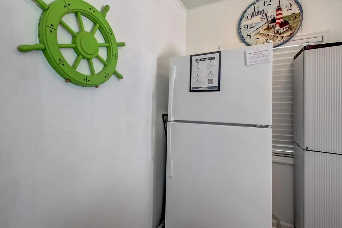 Vacation Walkable To Dining&shopping-unit A * Tybee Island