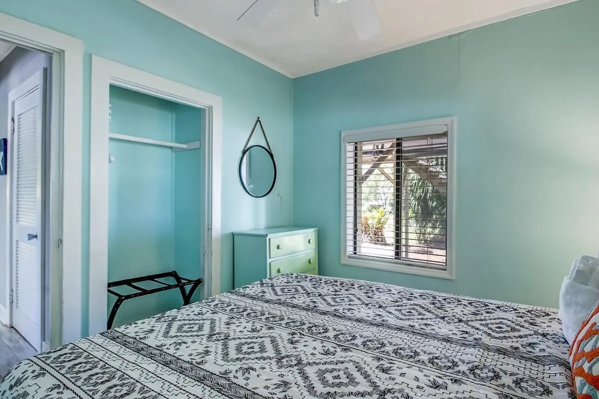 Vacation Walkable To Dining&shopping-unit A *