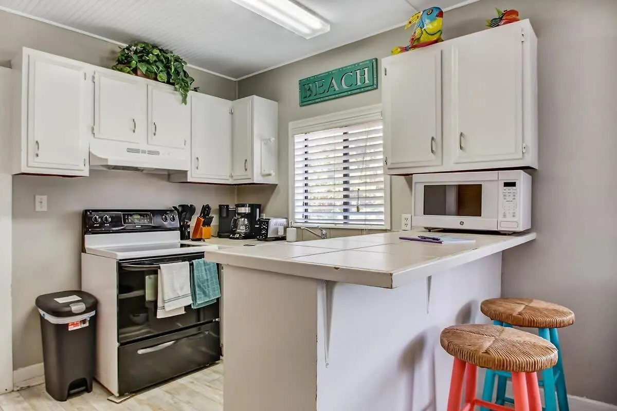 Vacation Walkable To Dining&shopping-unit A *