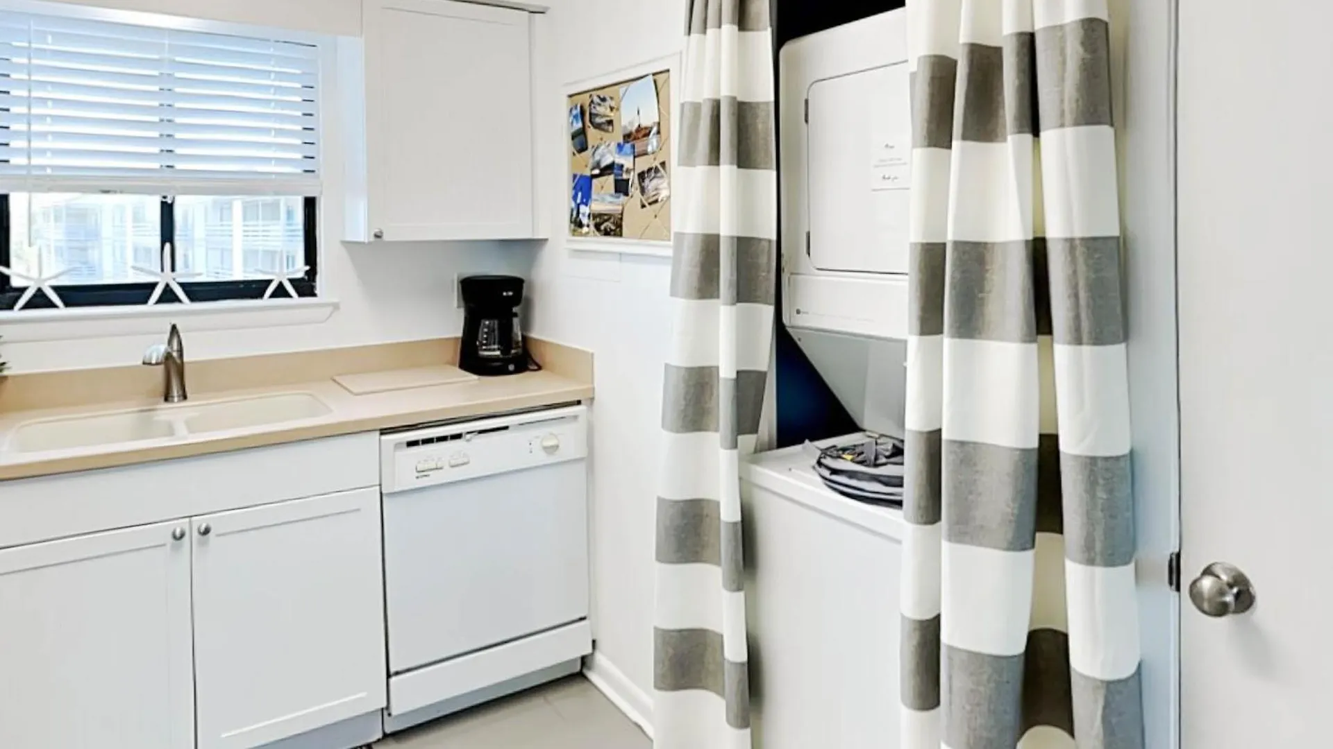 Lighthouse Point 15c Apartment