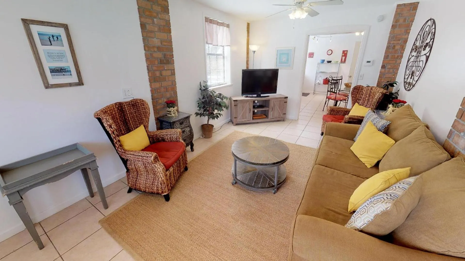 1603 Lovell Avenue Lower By Tybee Vacation Holiday home Tybee Island