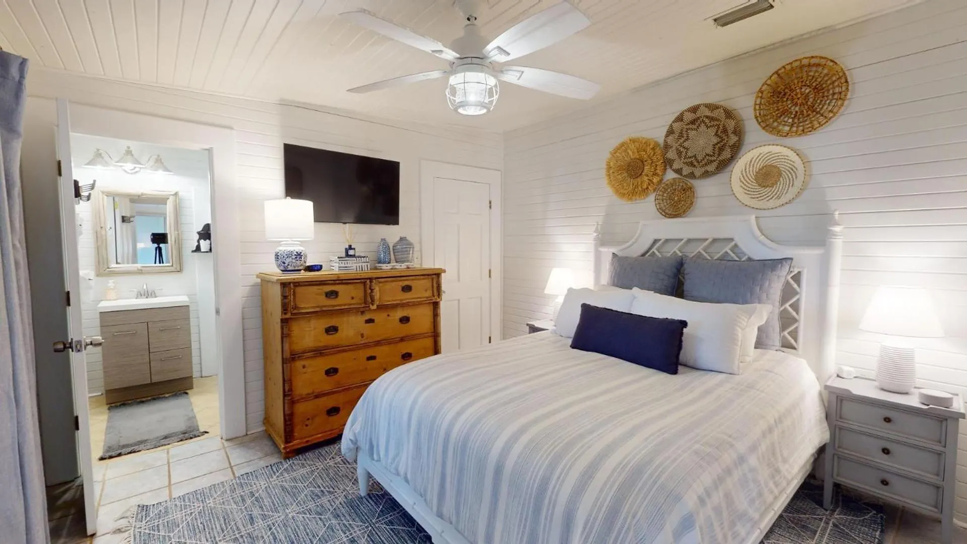 16 6th Avenue By Tybee Vacation
