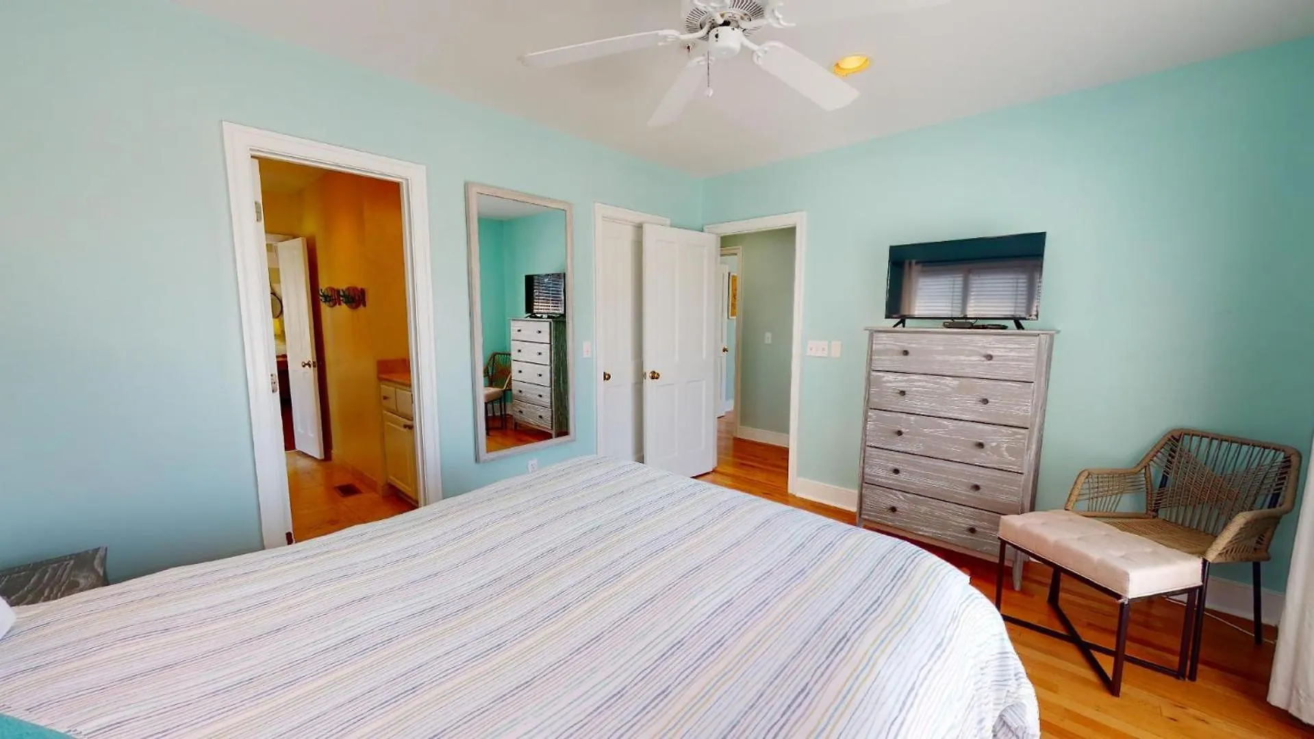 Holiday home 1711-a Avenue By Tybee Vacation *