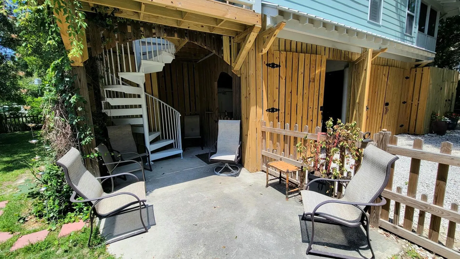 1616 Jones Avenue By Tybee Vacation Holiday home Tybee Island
