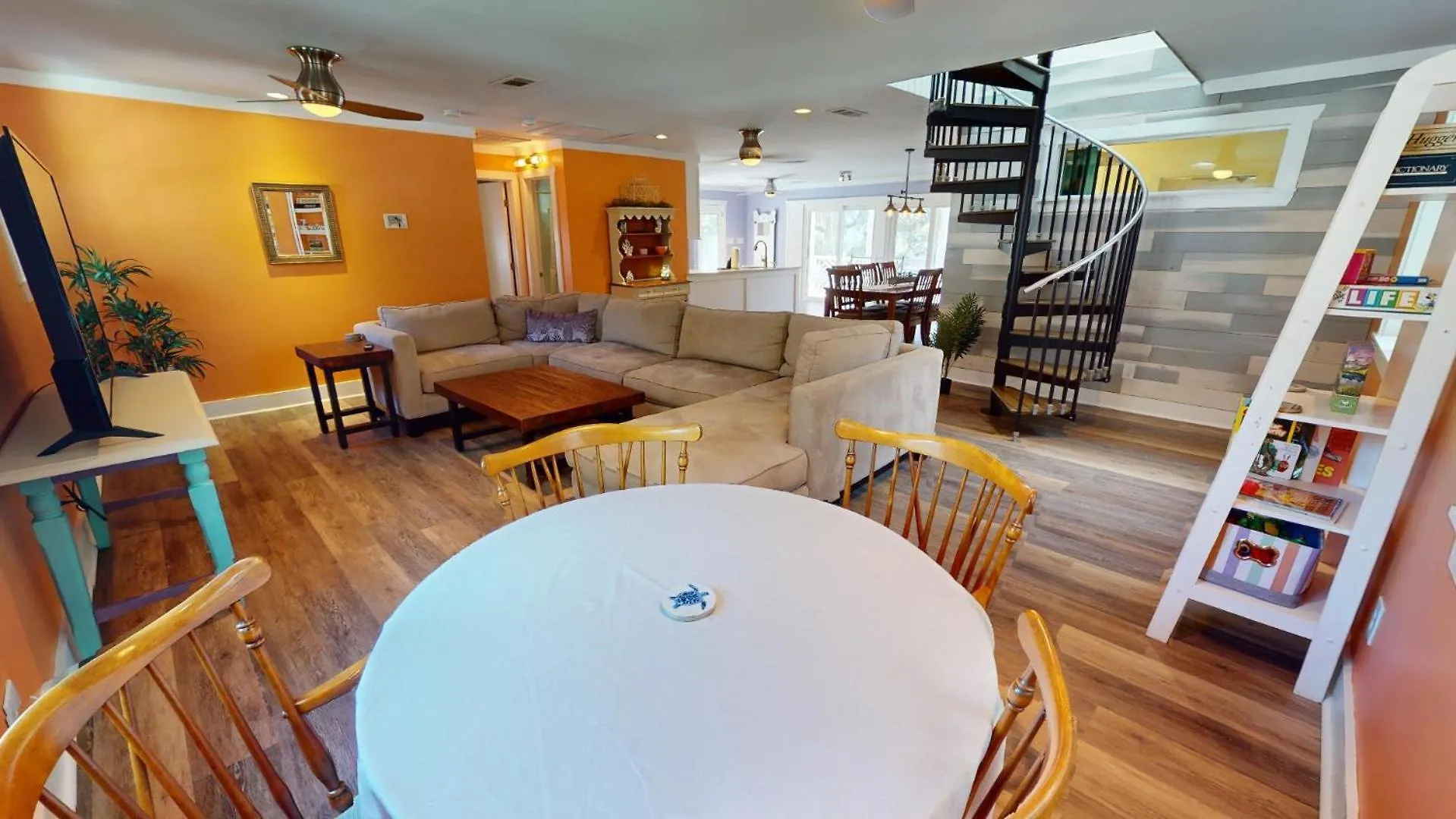 Holiday home 2nd Avenue - Mid Island By Tybee Vacation