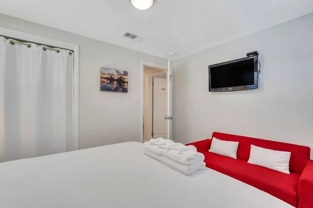 The Mary Ann 3br House, Private Pool Apartment Tybee Island