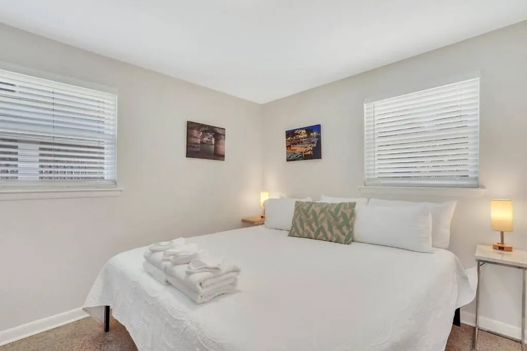 Apartment The Mary Ann 3br House, Private Pool Tybee Island