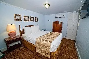 Georgianne & Check In 212 Butler Ave Zajazd 3*