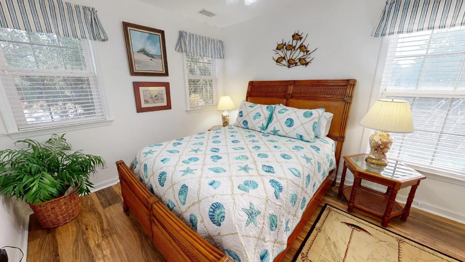 2nd Ave - Close To & Downtown Tybee By Tybee Vacation Holiday home Tybee Island