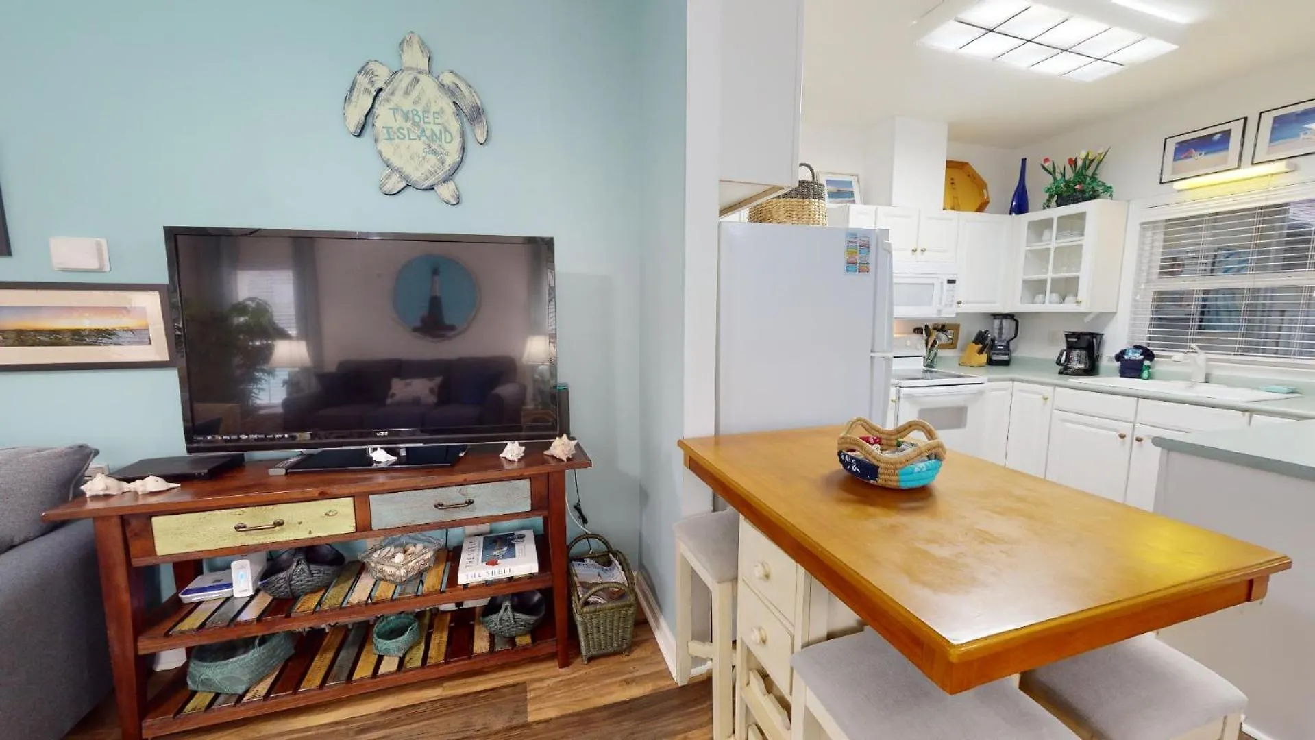 2nd Ave - Close To & Downtown Tybee By Tybee Vacation Holiday home