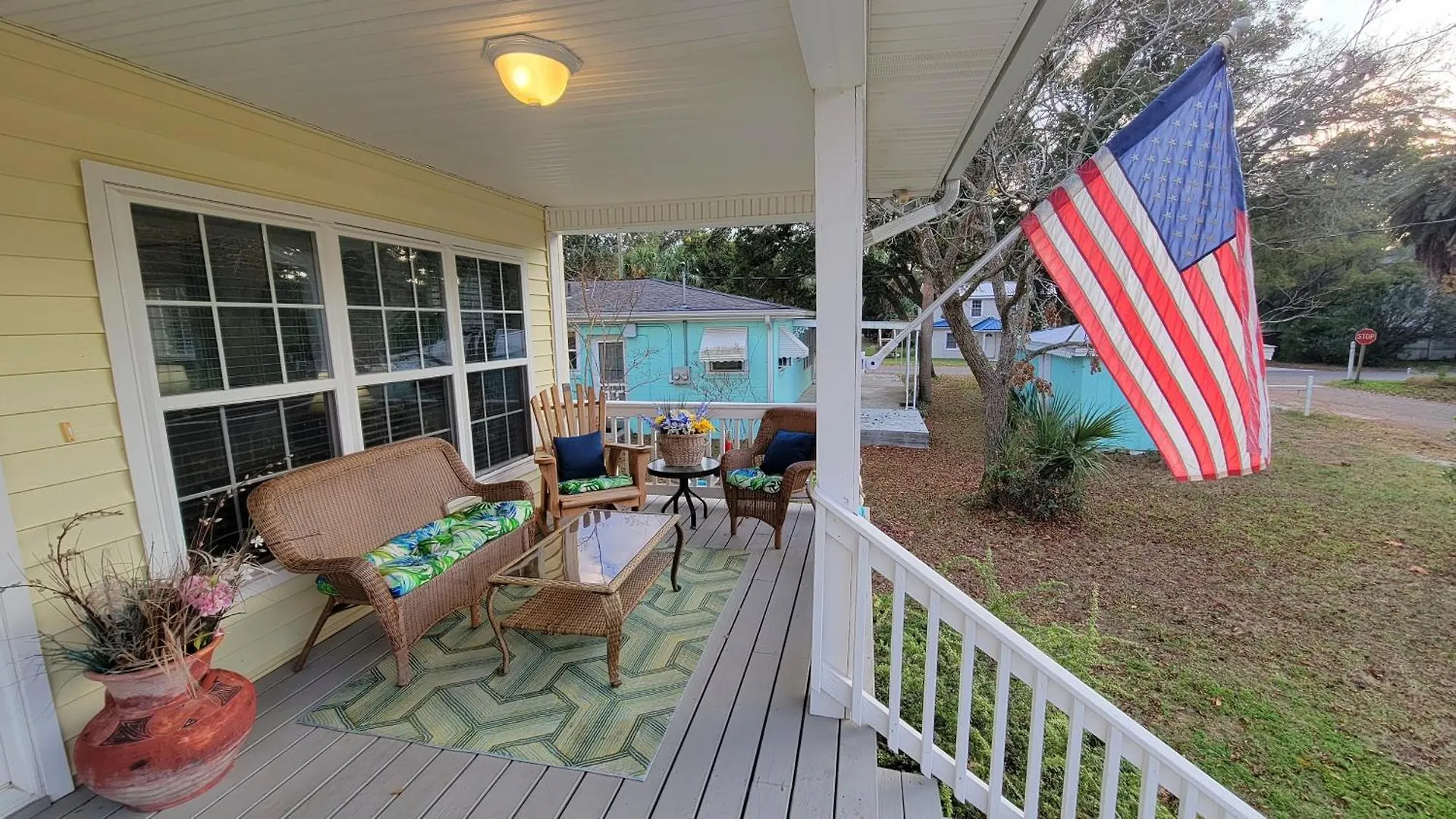 2nd Ave - Close To & Downtown Tybee By Tybee Vacation * Tybee Island