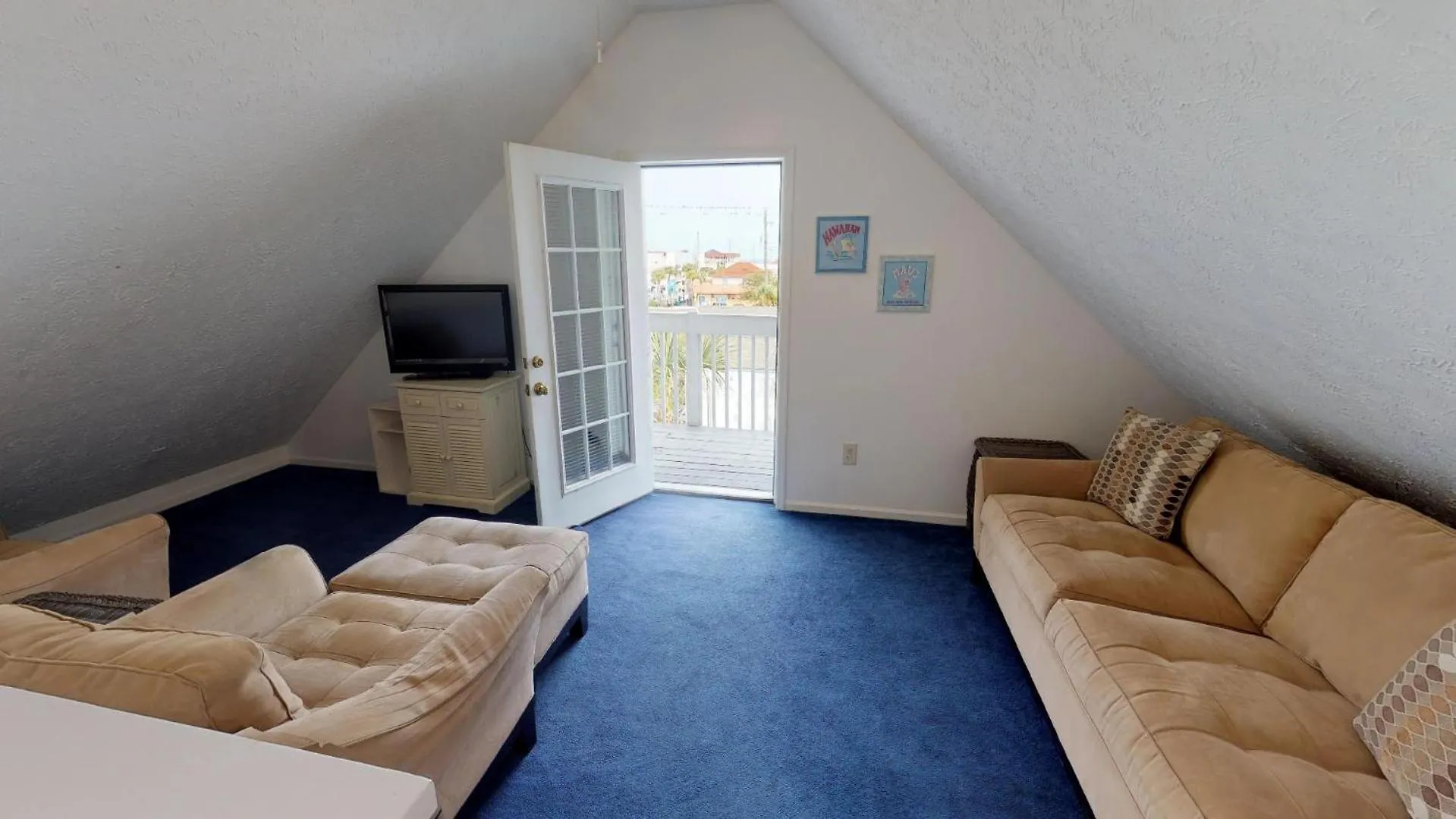 1603 Lovell Avenue Upper By Tybee Vacation *