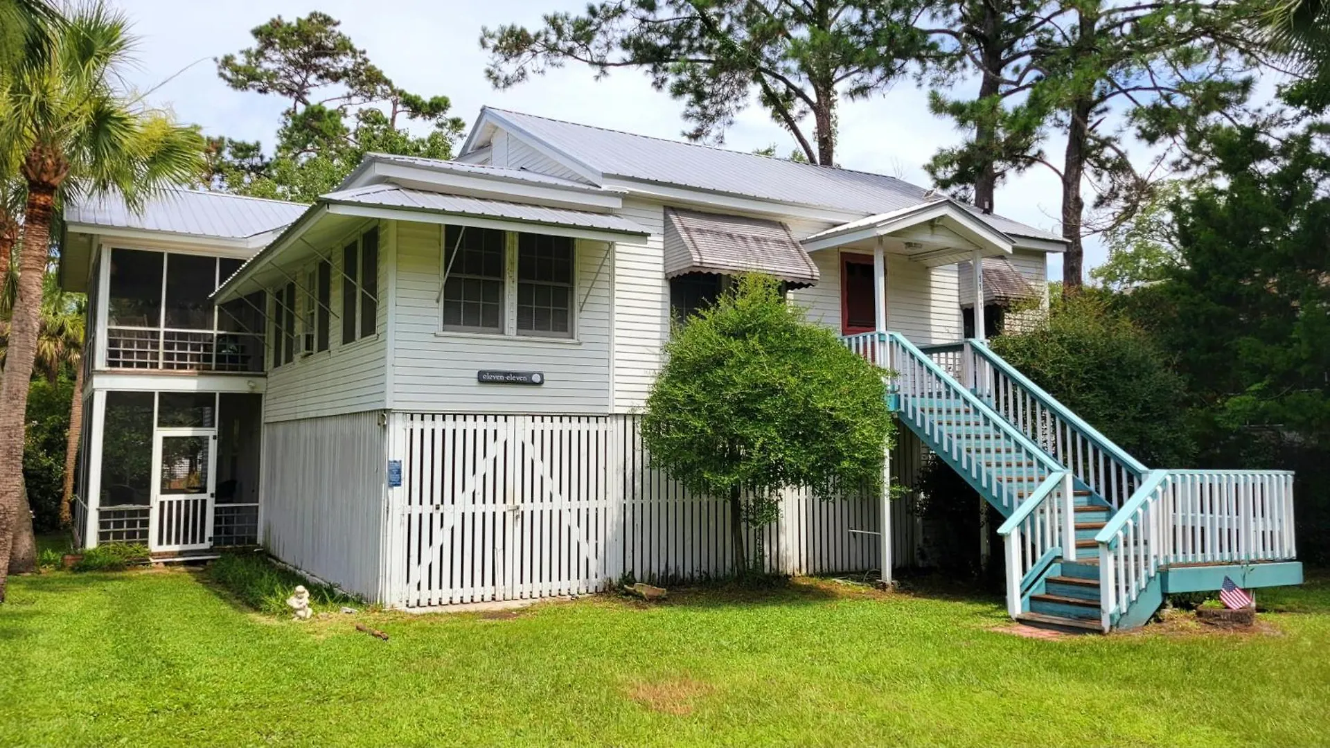 2nd Avenue - Classic Tybee House By Tybee Vacation Holiday home Tybee Island