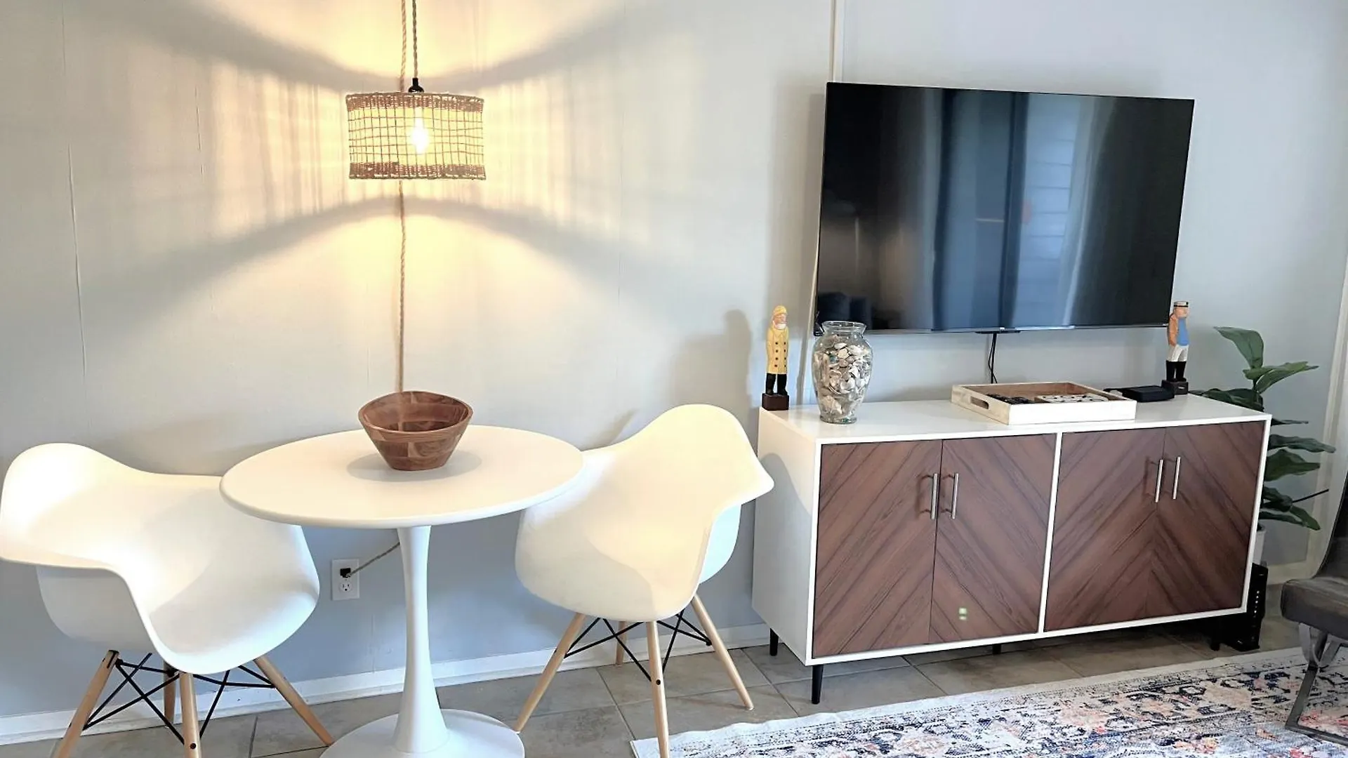 Apartment Racquet A133