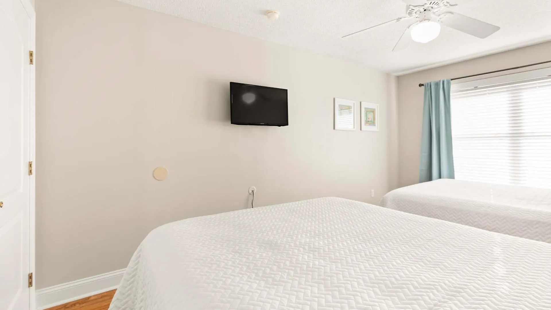 Sandpiper 302 Apartment *