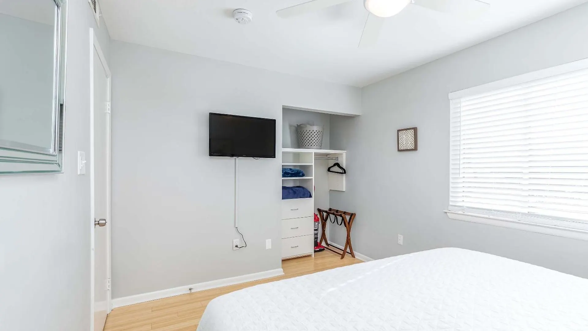 Lighthouse Point 25a Apartment *
