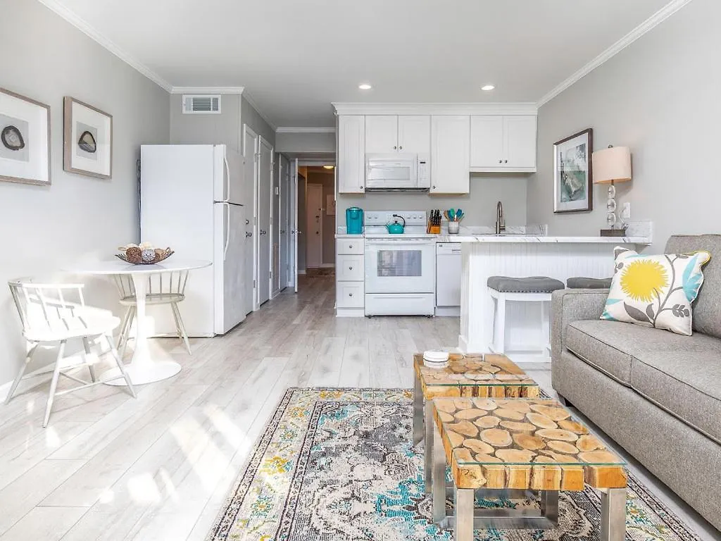 Racquet B302 Apartment Tybee Island