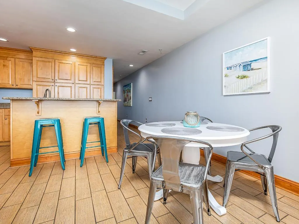 Tybee Club 132 Apartment *