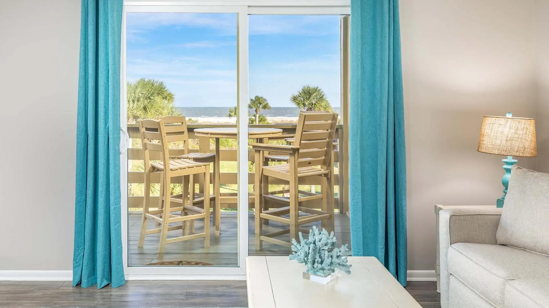 Lighthouse Point 29b *