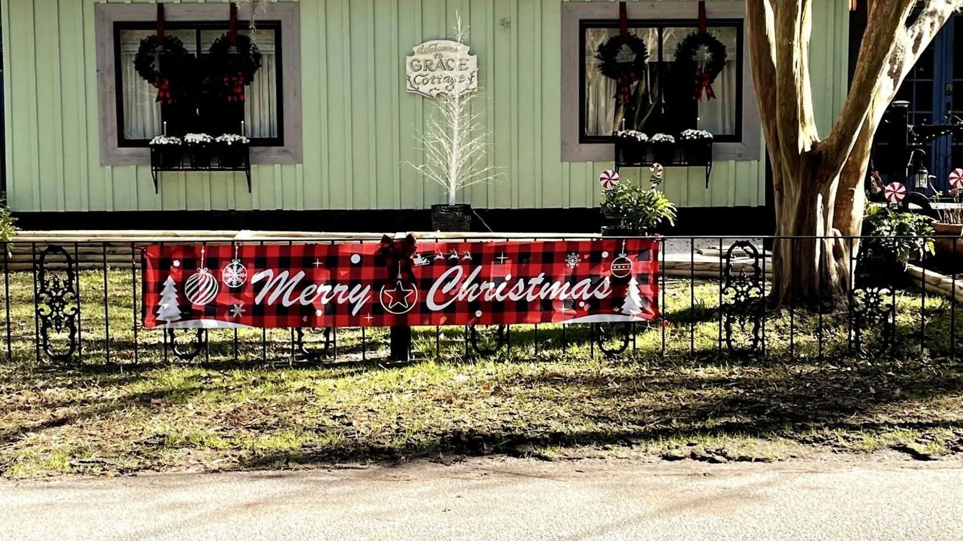 Grace - Charm Awaits Loyalty Program Holiday home *