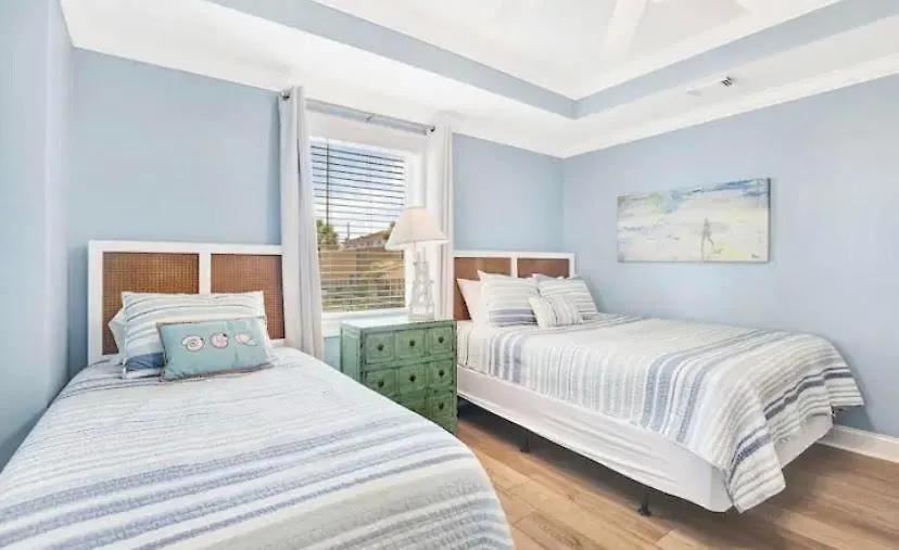 Apartment 3 Bed Block To 2 Pools Hot Tub Tybee Island