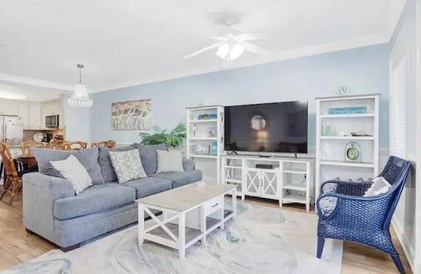 Apartment 3 Bed Block To 2 Pools Hot Tub