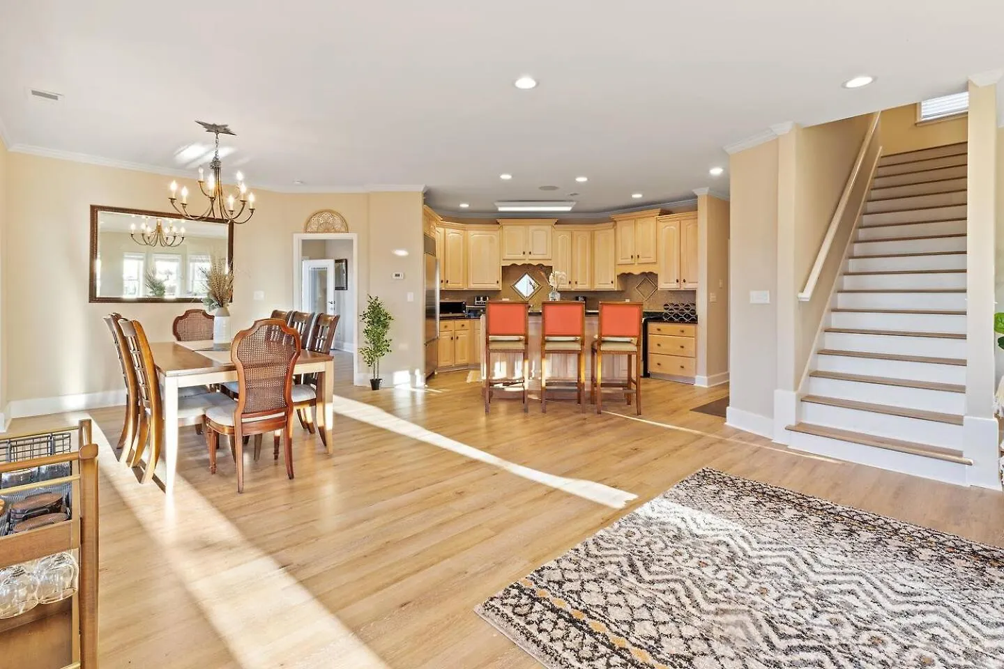 Newly Remodeled Beachfront Private Access Holiday home *