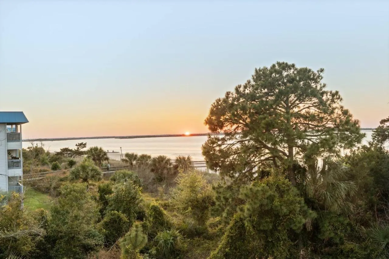 Holiday home Newly Remodeled Beachfront Private Access *