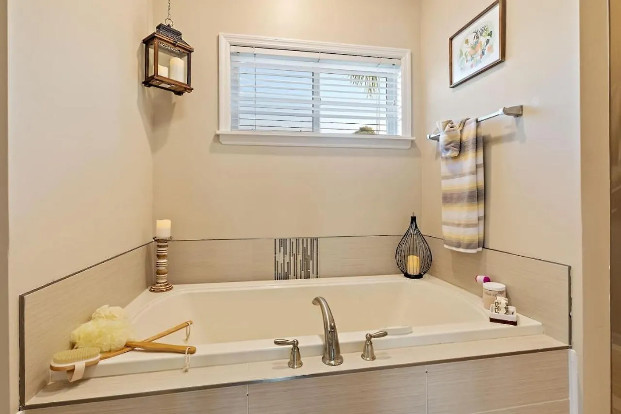 Newly Remodeled Beachfront Private Access Tybee Island