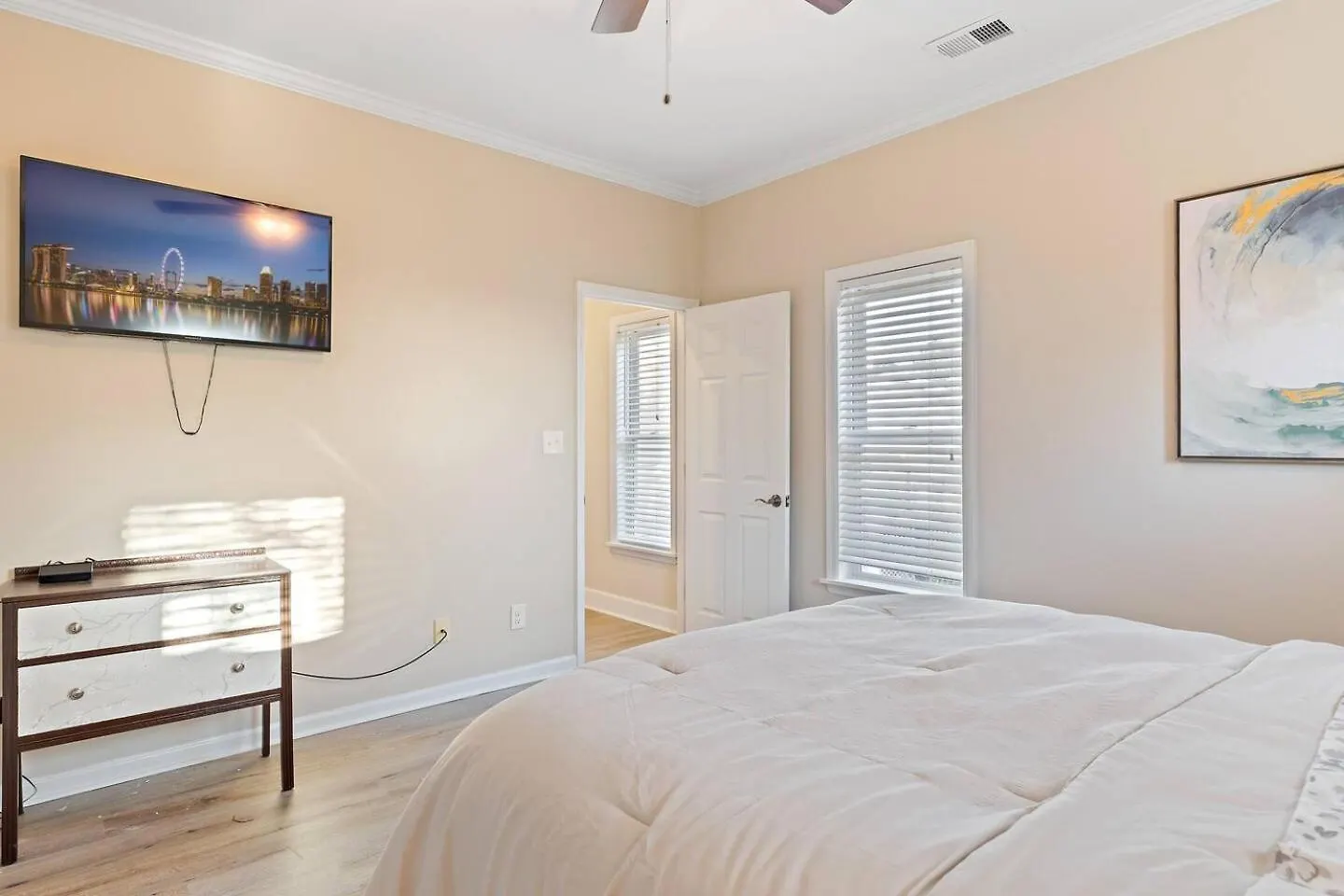 Holiday home Newly Remodeled Beachfront Private Access *