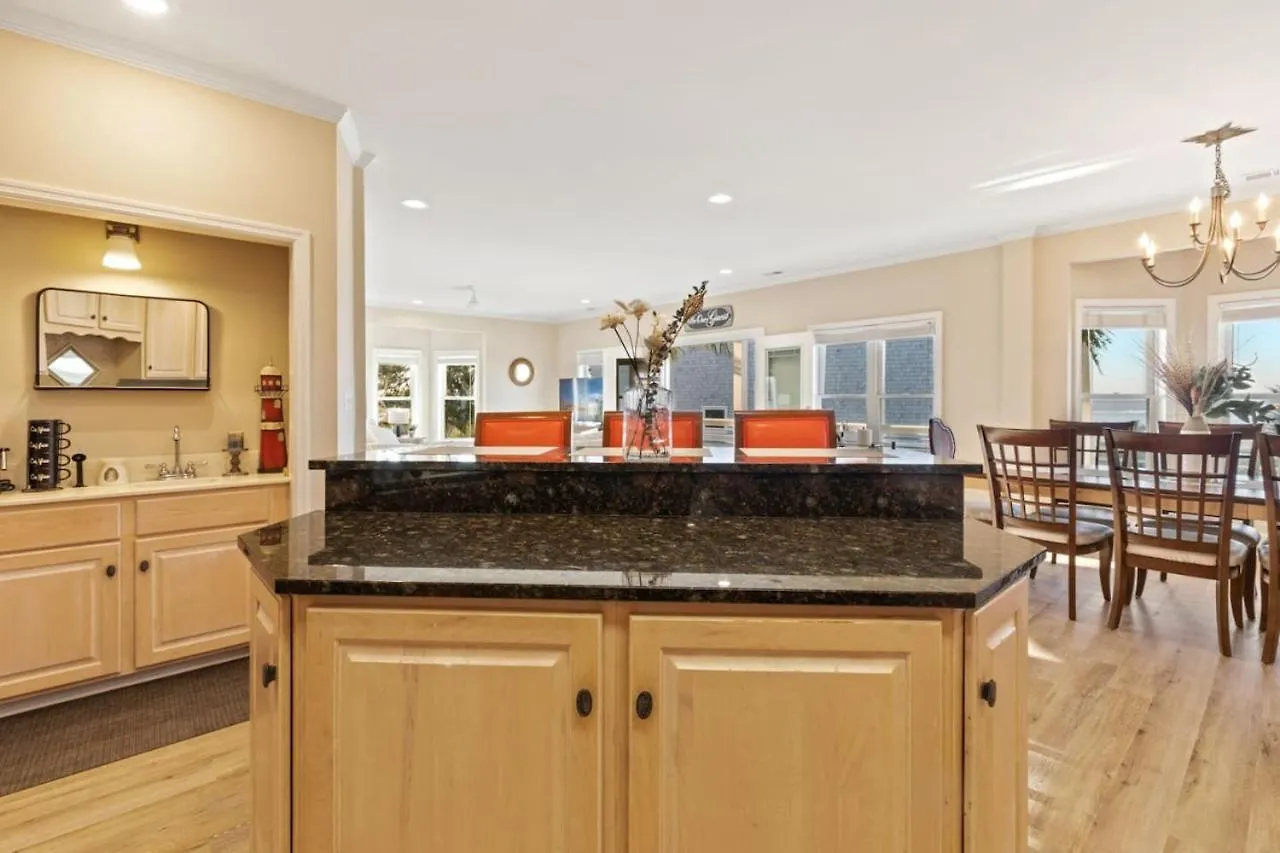 Newly Remodeled Beachfront Private Access Tybee Island