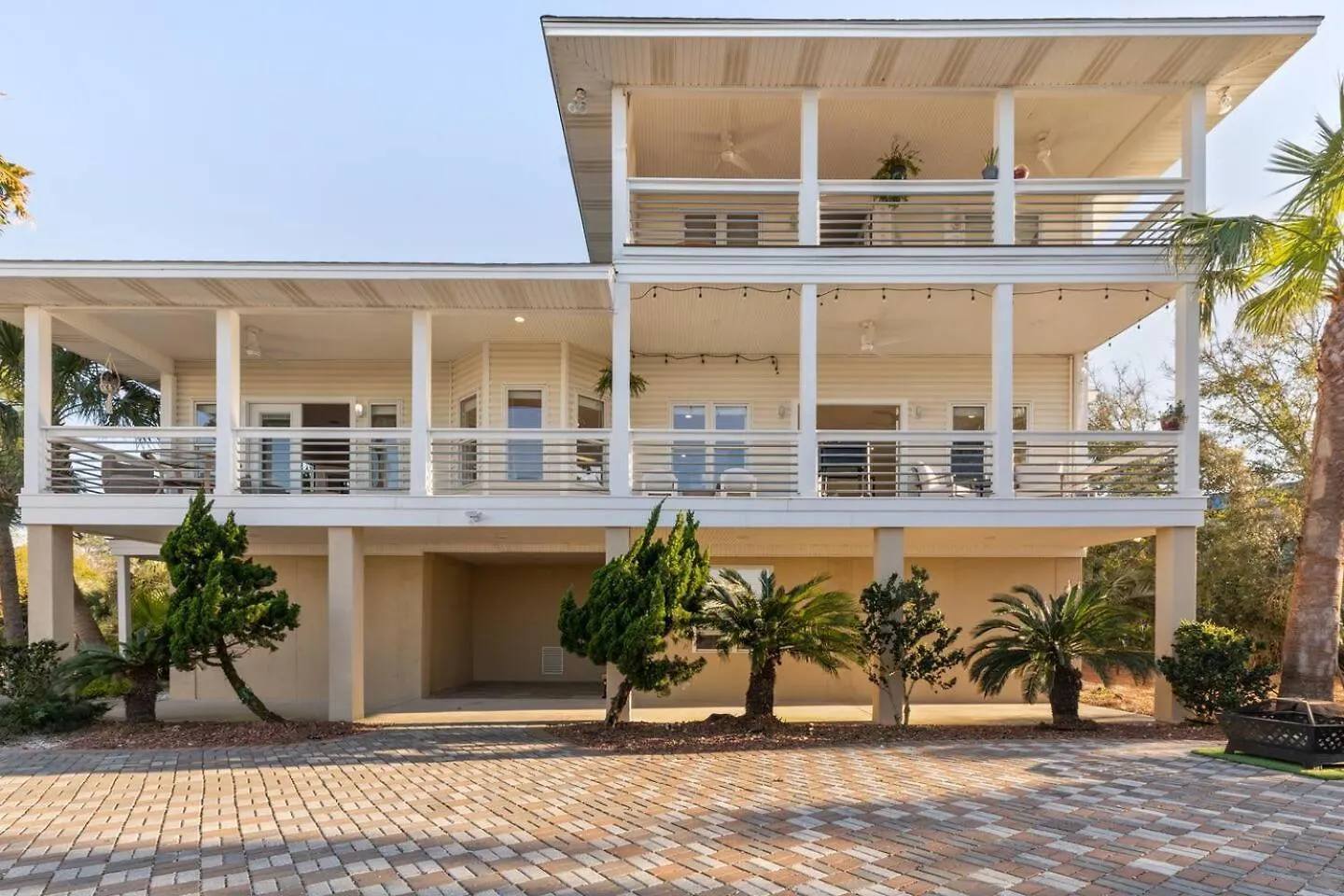 Newly Remodeled Beachfront Private Access Tybee Island